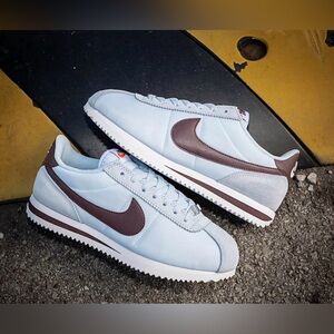 Nike Cortez Blue Burgundy Sneakers Women Size 9